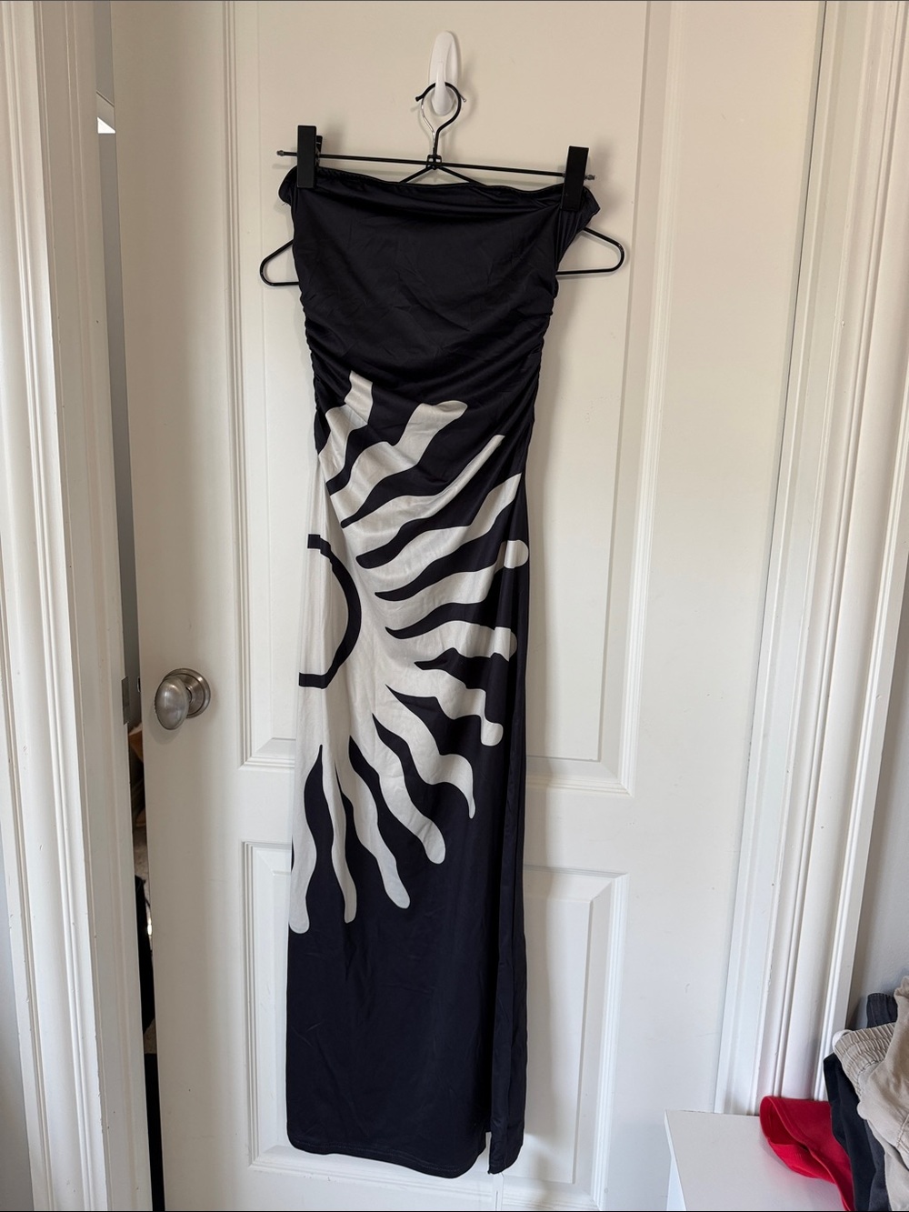 Commense Black and White Sunburst Strapless Maxi